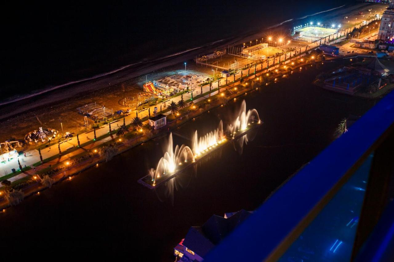 Orbi City Luxury Suite Batumi Exterior photo